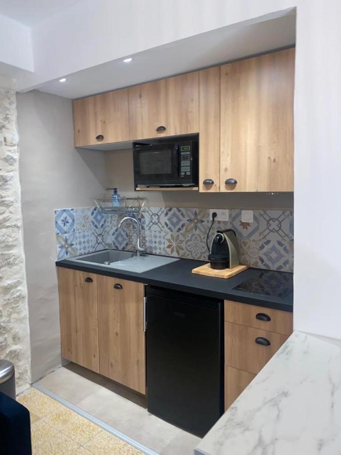 La Tour 2: Appart Neuf Au Coeur De La Petite Venise LʼIsle-sur-la-Sorgue Dış mekan fotoğraf